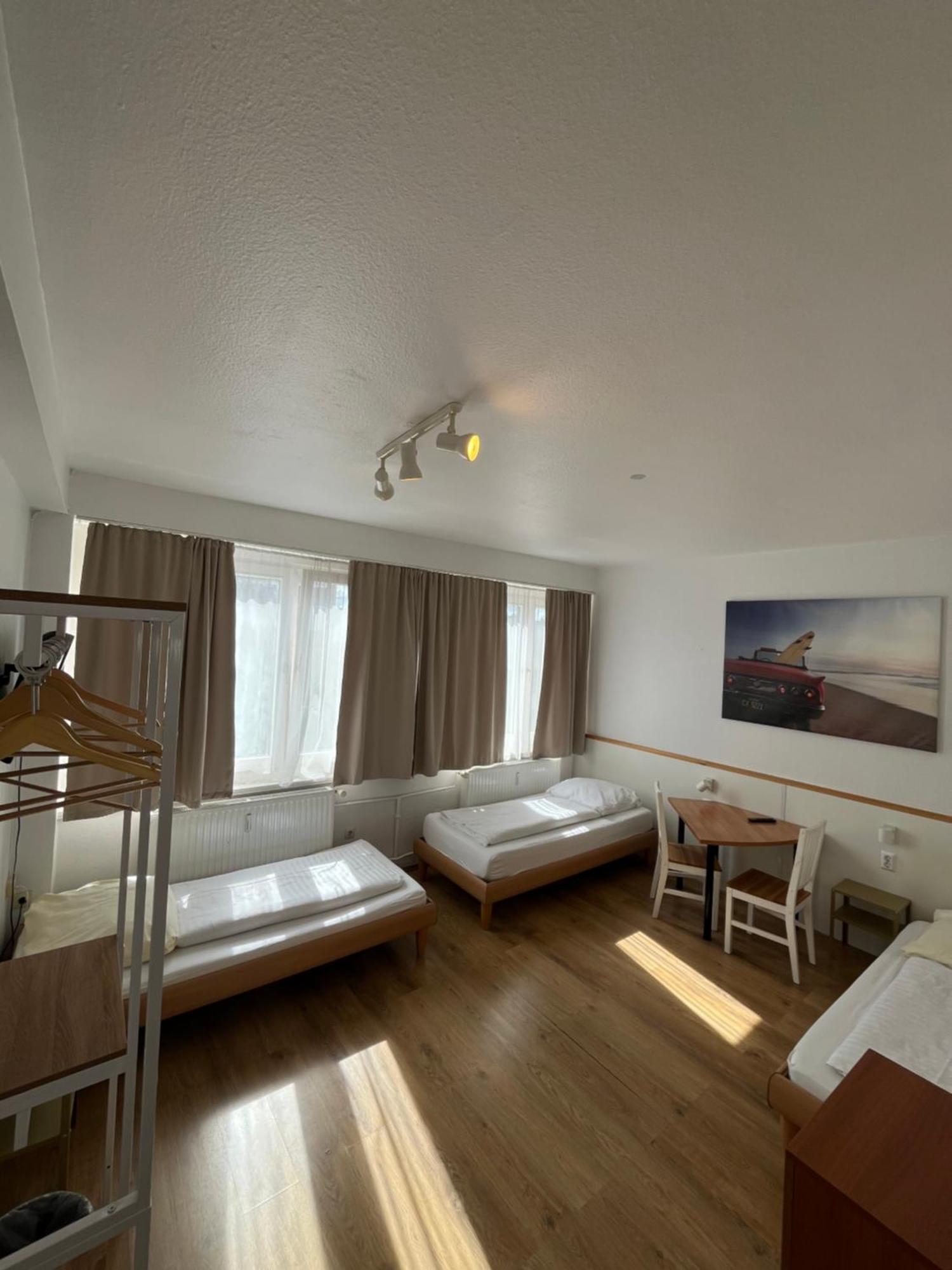 Hotel Schwarzer Baer Ганновер Экстерьер фото